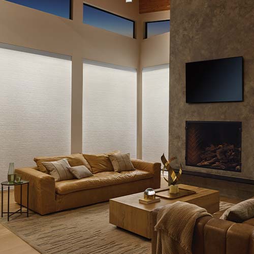 aura-hunter-douglas-aero-drapery-and-blind