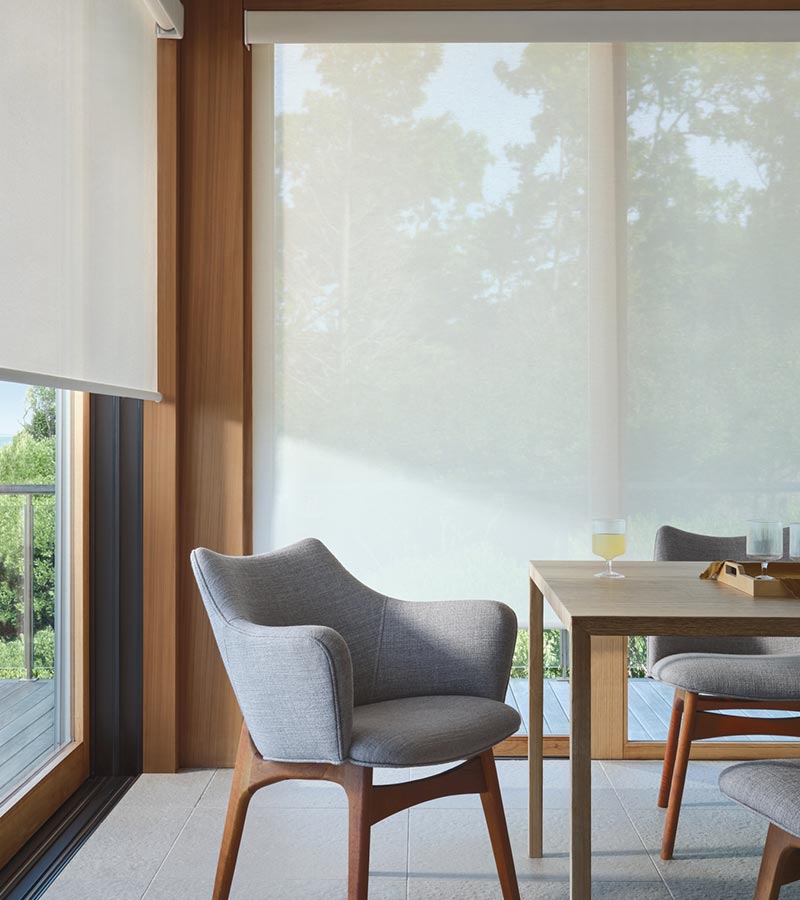 designer-screen-shades-for-floor-to-ceiling-windows-in-mid-century-modern-dining-room-gotcha-covered-seeview screen shades on windows in dining room for light filtering on large windows